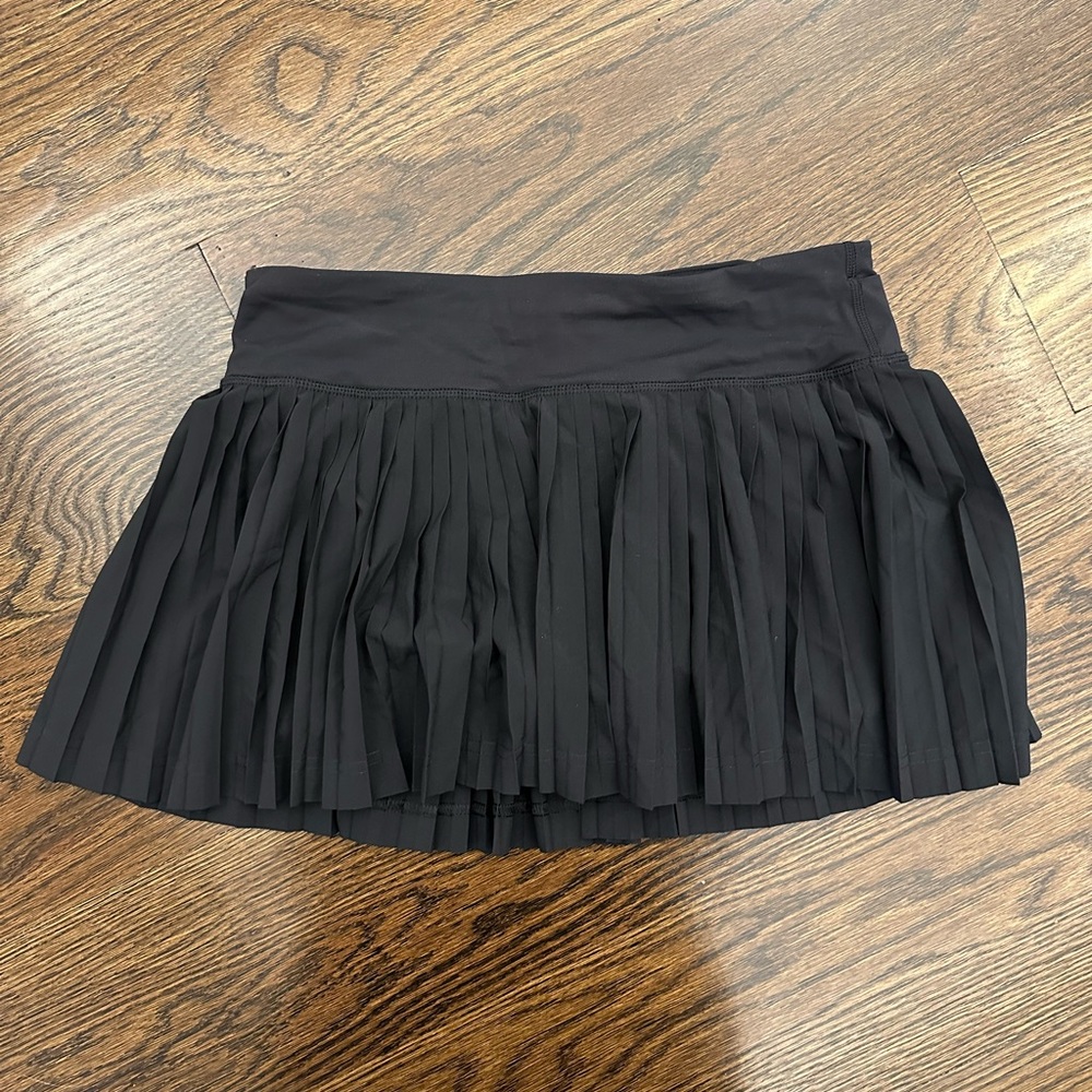 Lululemon pleated tennis skirt - size 4